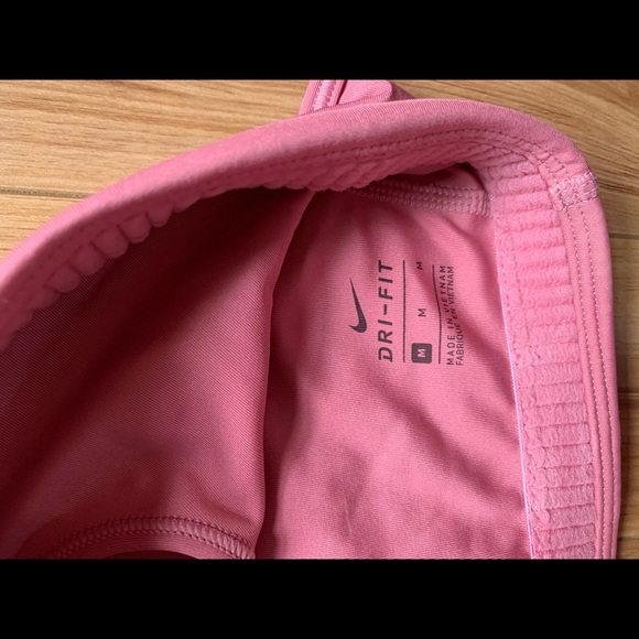 Nike Sports bra - Picture 2 of 3